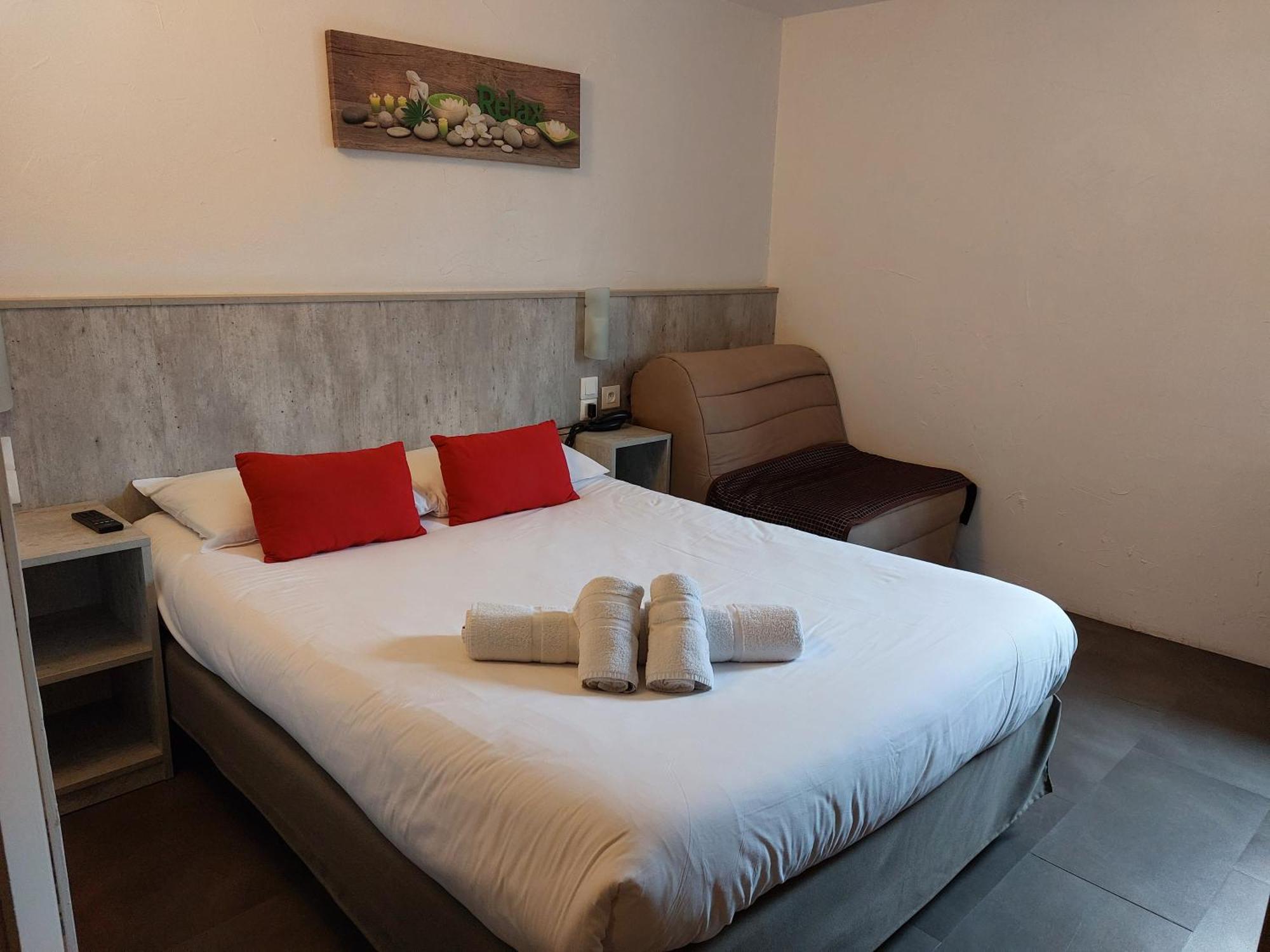 Brit Hotel Bosquet Carcassonne Cite מראה חיצוני תמונה